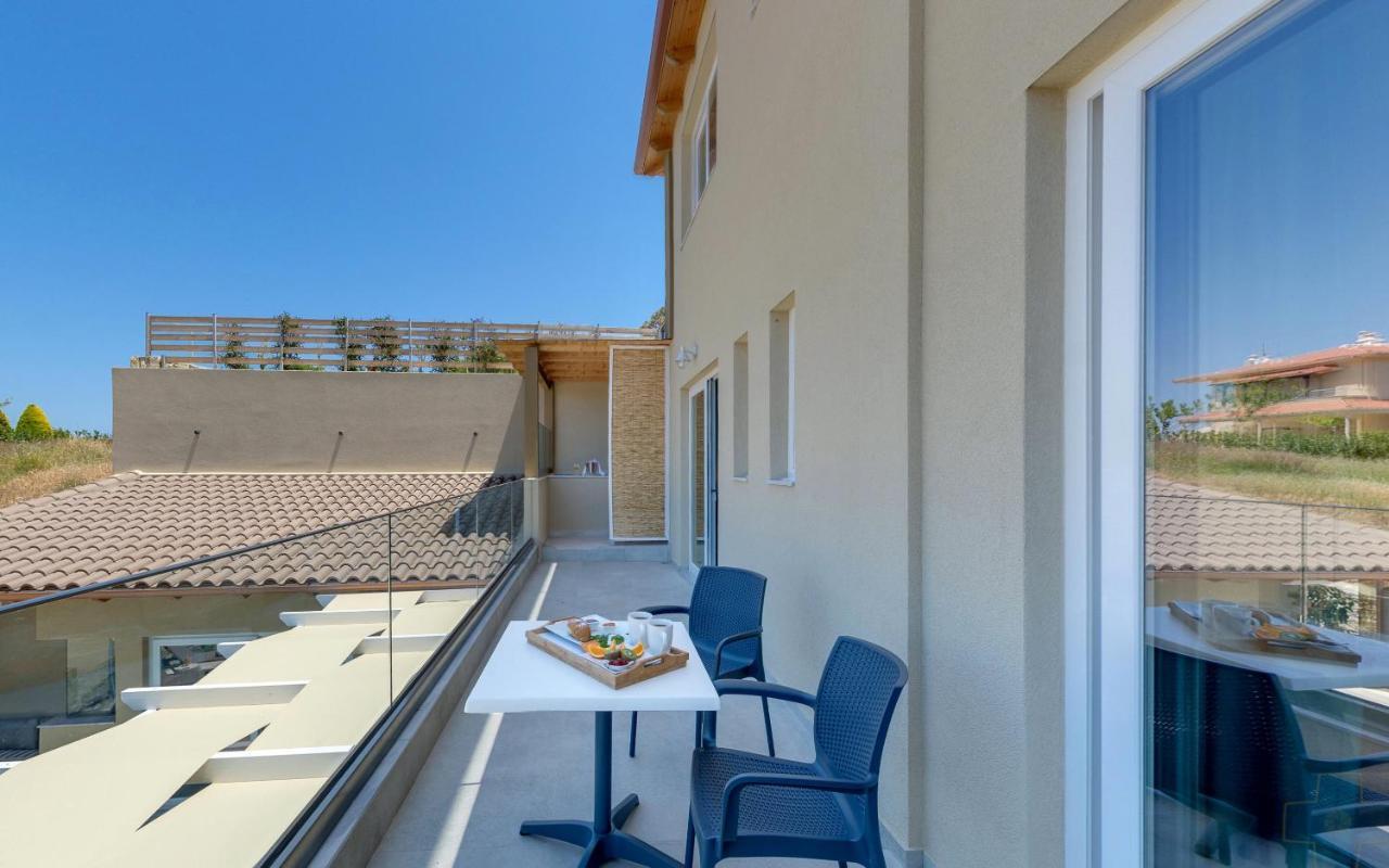 Spiros-Soula Thematic Suites Agia Pelagia Екстериор снимка