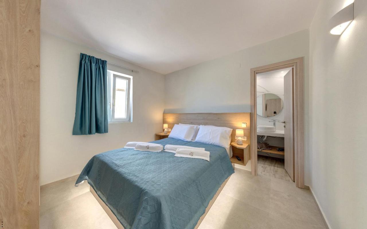 Spiros-Soula Thematic Suites Agia Pelagia Екстериор снимка
