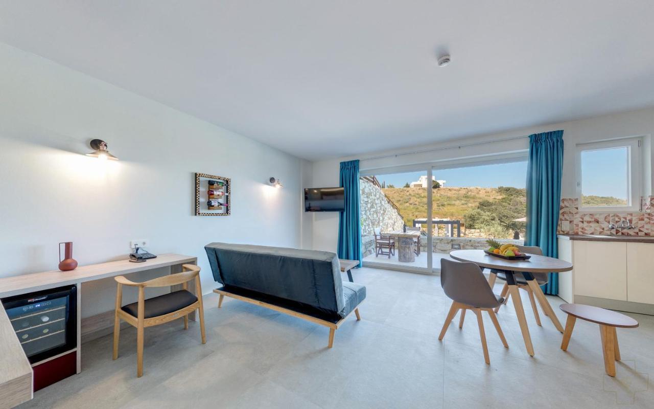 Spiros-Soula Thematic Suites Agia Pelagia Екстериор снимка